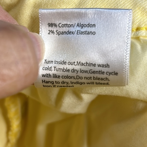 Risen Pale Yellow Button Down Ankle Straight Jeans BNWT - Picture 5 of 8